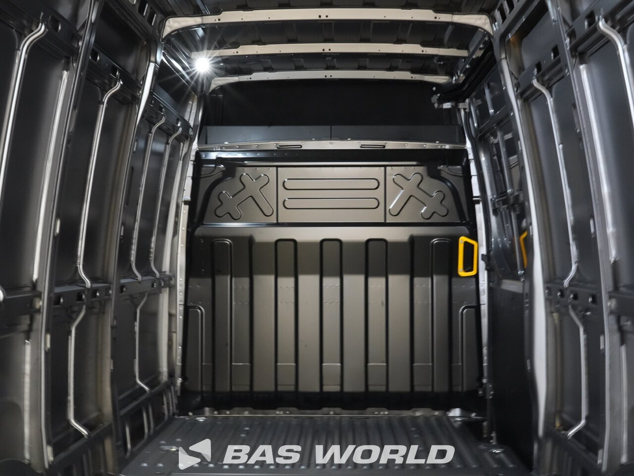 Other : Iveco Daily 35S21 Затворен ван