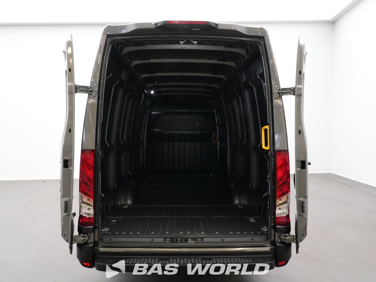Other : Iveco Daily 35S21 Затворен ван