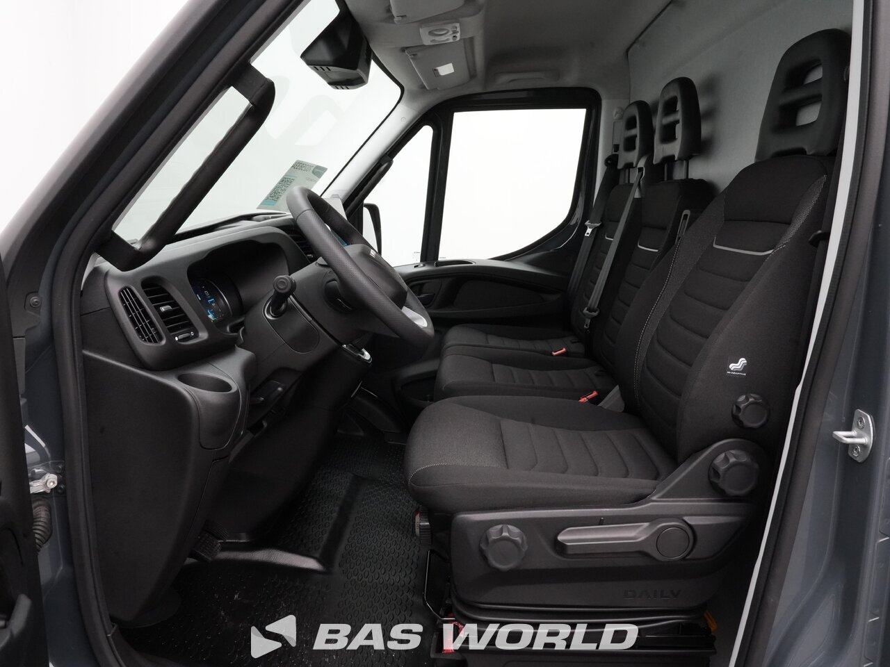 Other : Iveco Daily 35C21 شاحنة خفيفة بصندوق مغلق