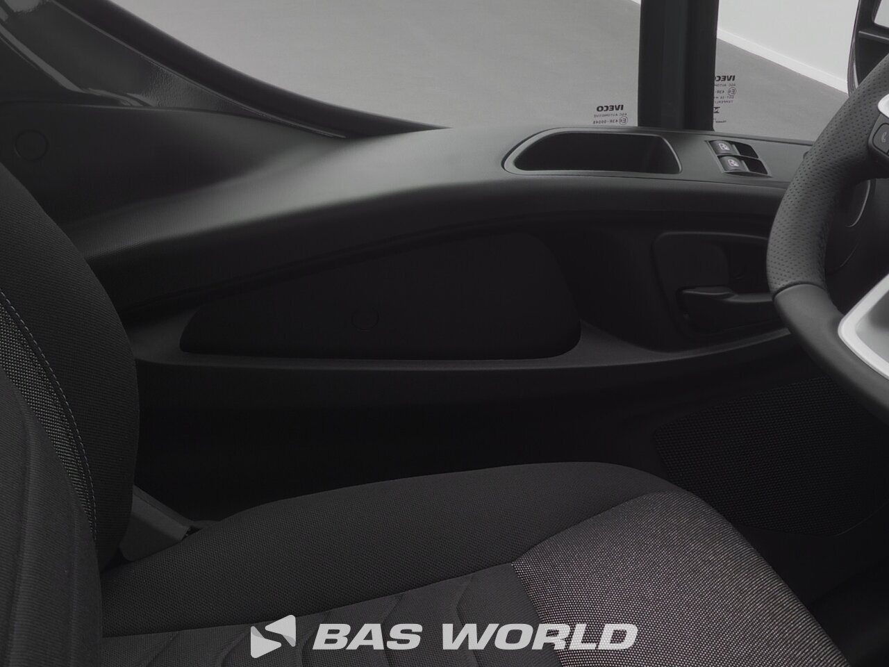 Other : Iveco Daily 35C21 شاحنة خفيفة بصندوق مغلق