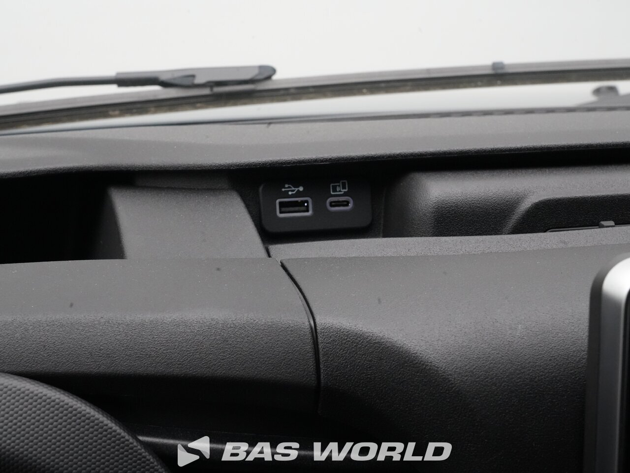 Other : Iveco Daily 35C21 شاحنة خفيفة بصندوق مغلق