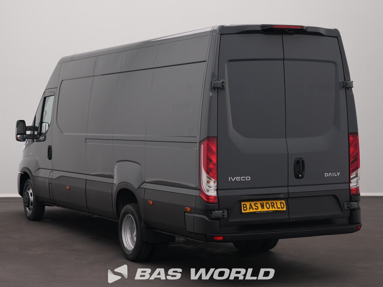 Other : Iveco Daily 35C21 شاحنة خفيفة بصندوق مغلق