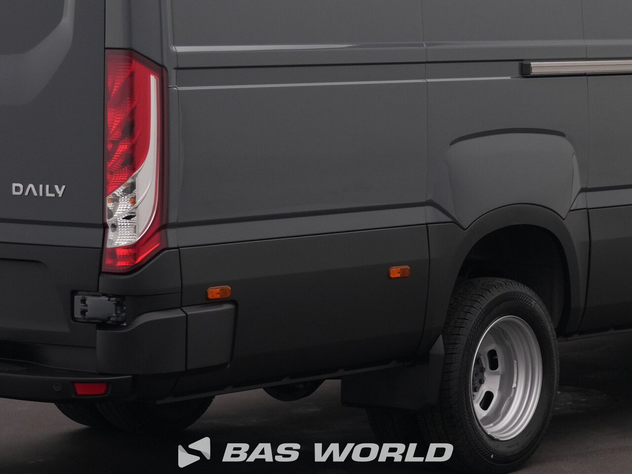 Other : Iveco Daily 35C21 شاحنة خفيفة بصندوق مغلق