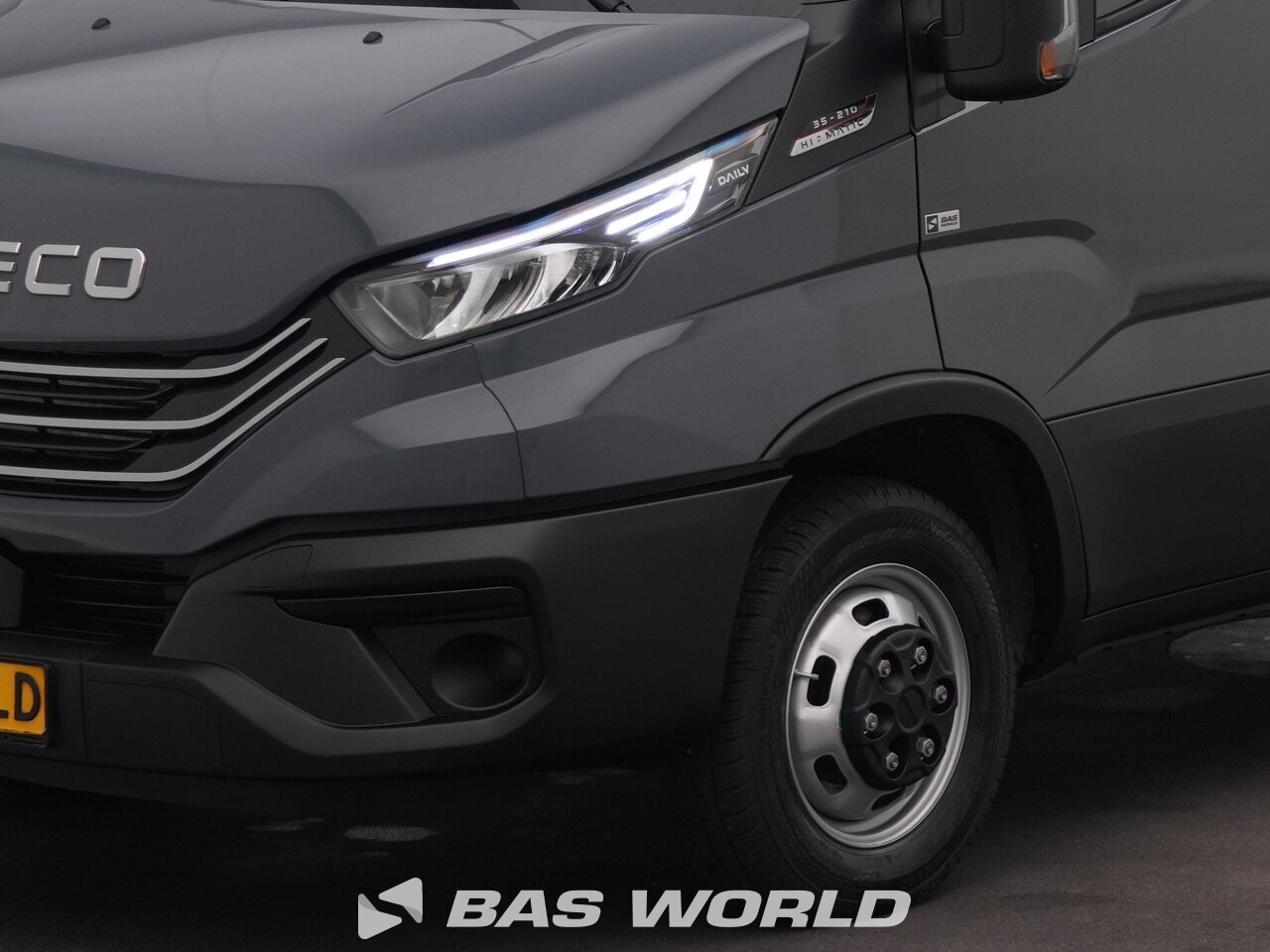 Other : Iveco Daily 35C21 شاحنة خفيفة بصندوق مغلق