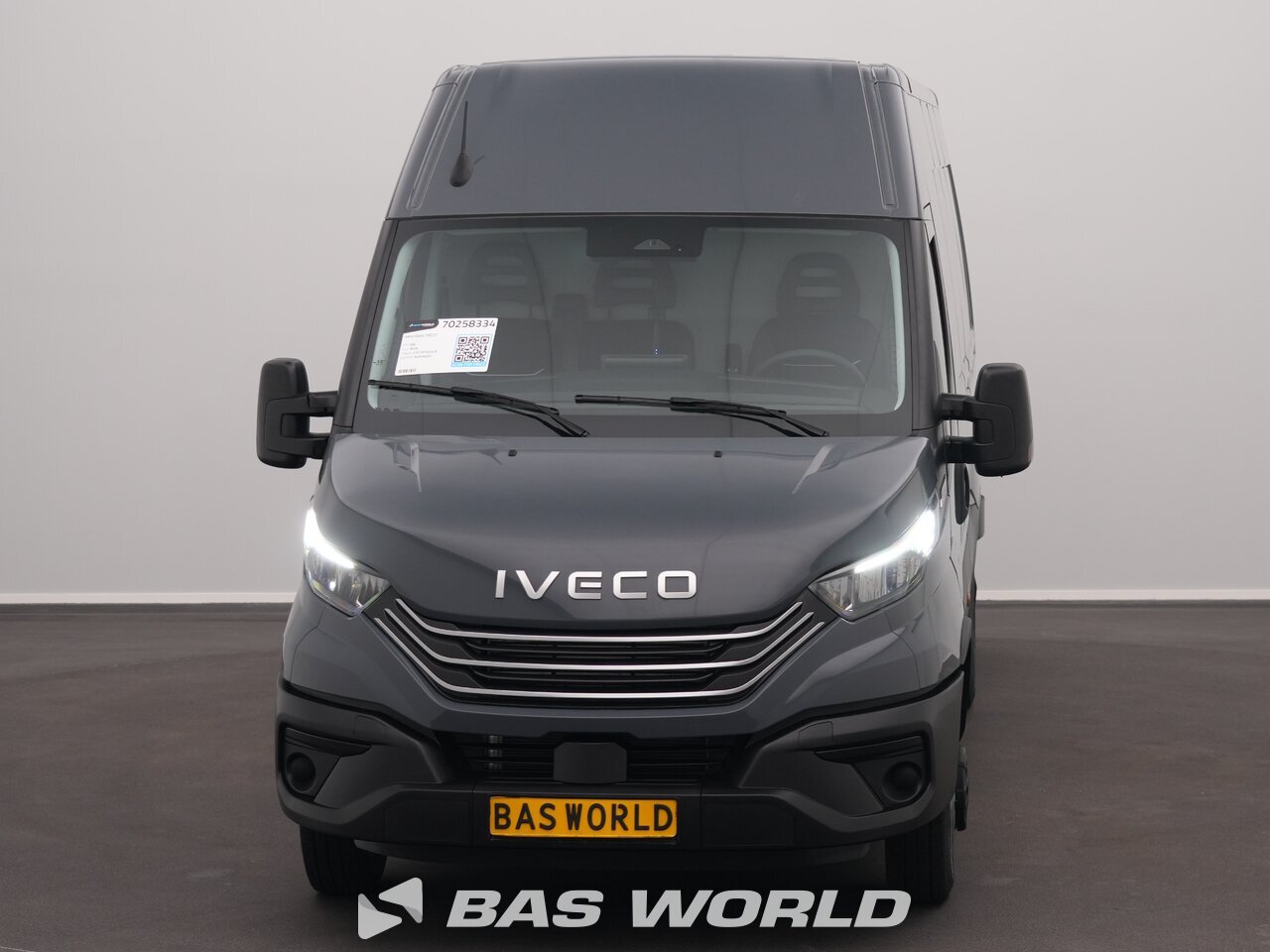 Other : Iveco Daily 35C21 شاحنة خفيفة بصندوق مغلق