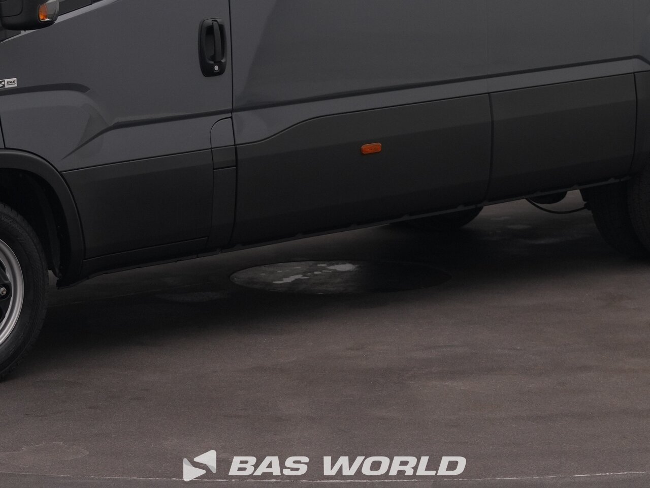 Other : Iveco Daily 35C21 شاحنة خفيفة بصندوق مغلق