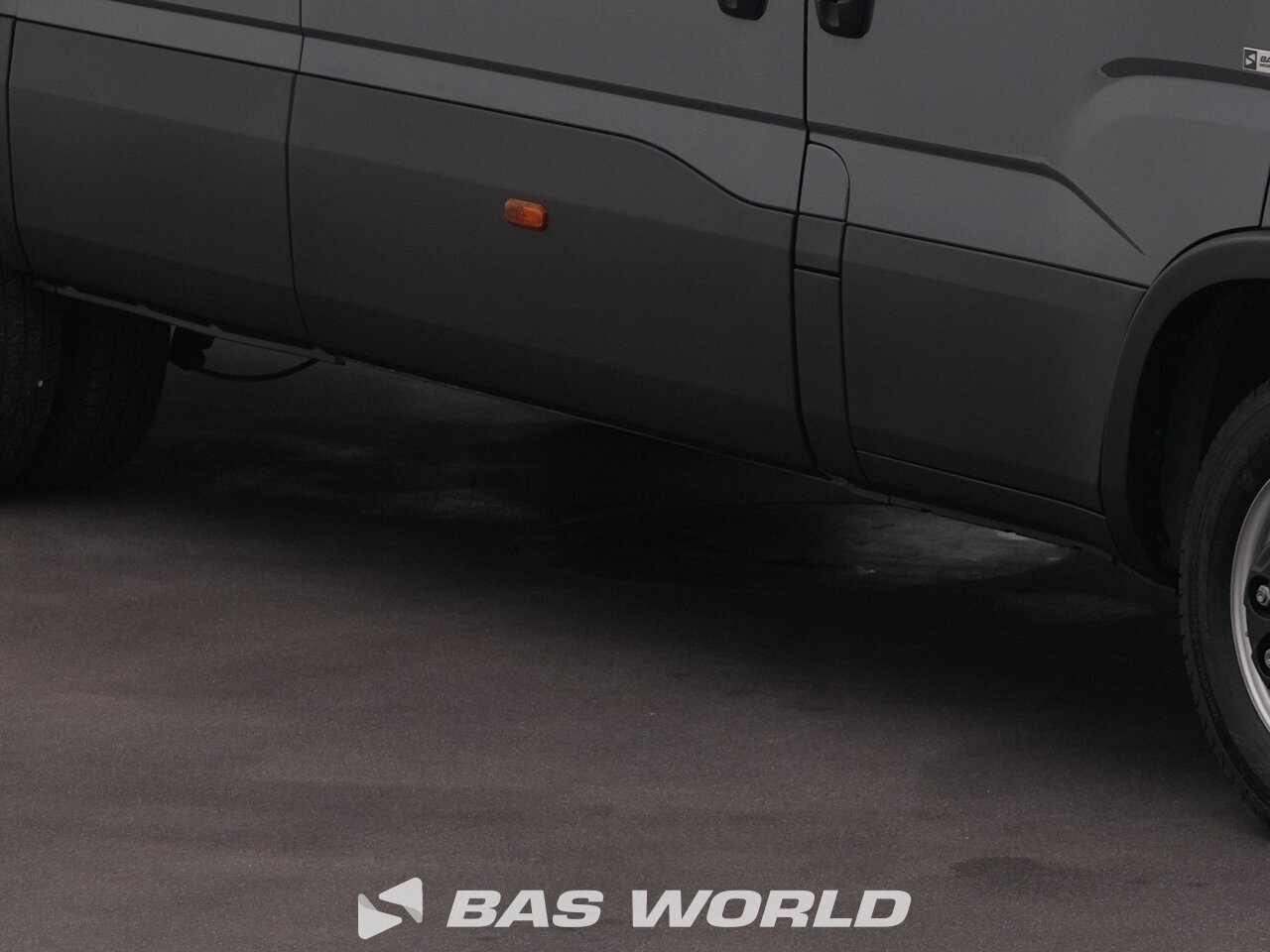 Other : Iveco Daily 35C21 شاحنة خفيفة بصندوق مغلق