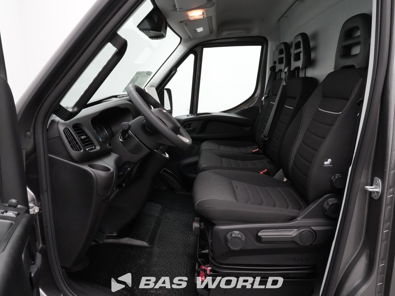 Other : Iveco Daily 35C21 Затворен ван