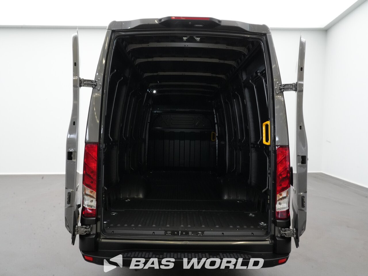 Other : Iveco Daily 35C21 Затворен ван