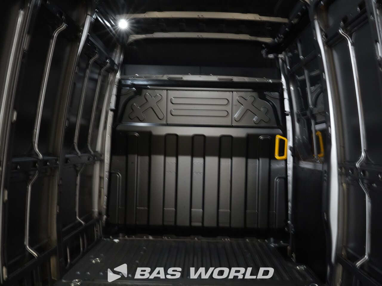 Other : Iveco Daily 35C21 Затворен ван