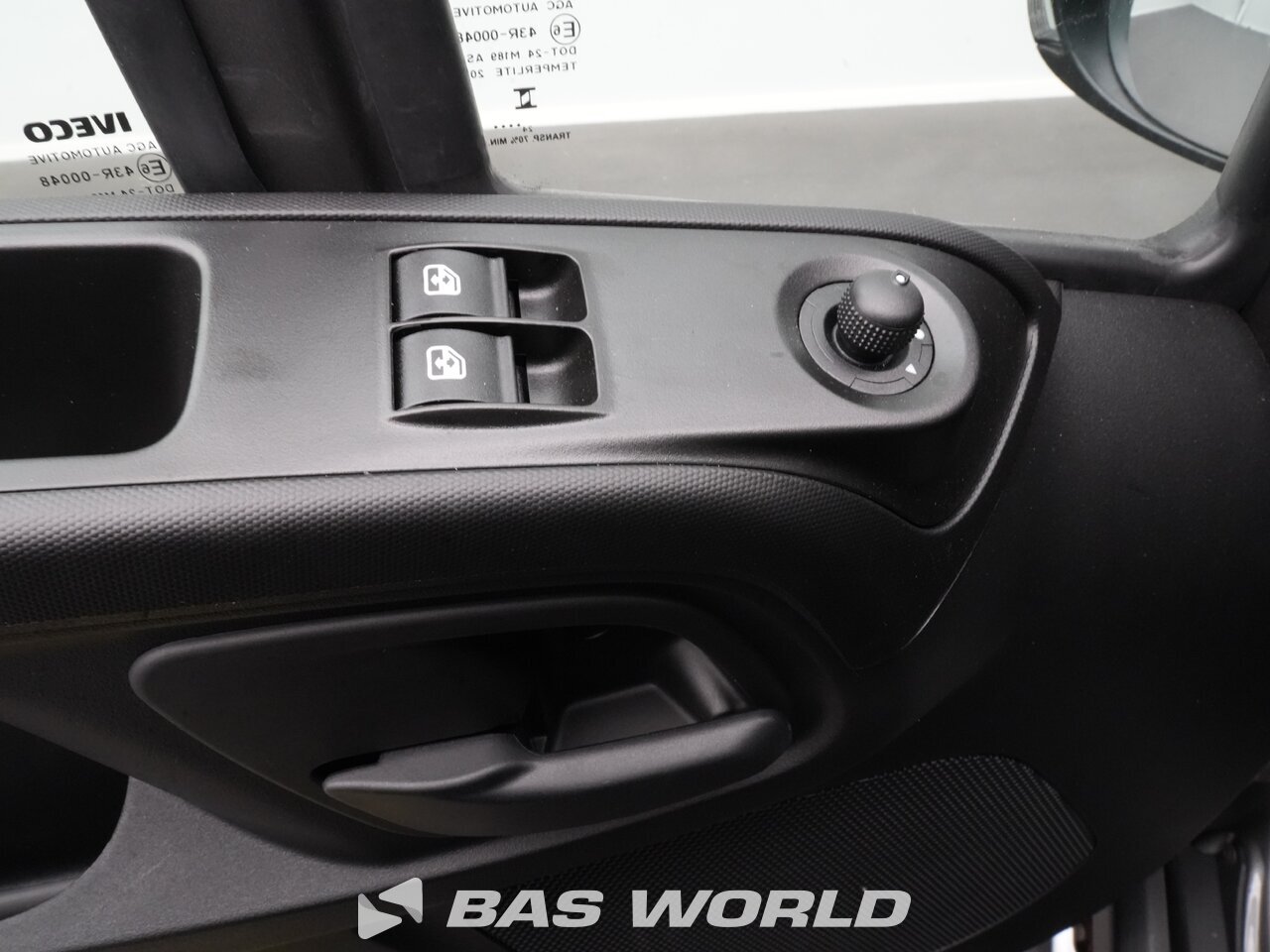 Other : Iveco Daily 35C21 Затворен ван