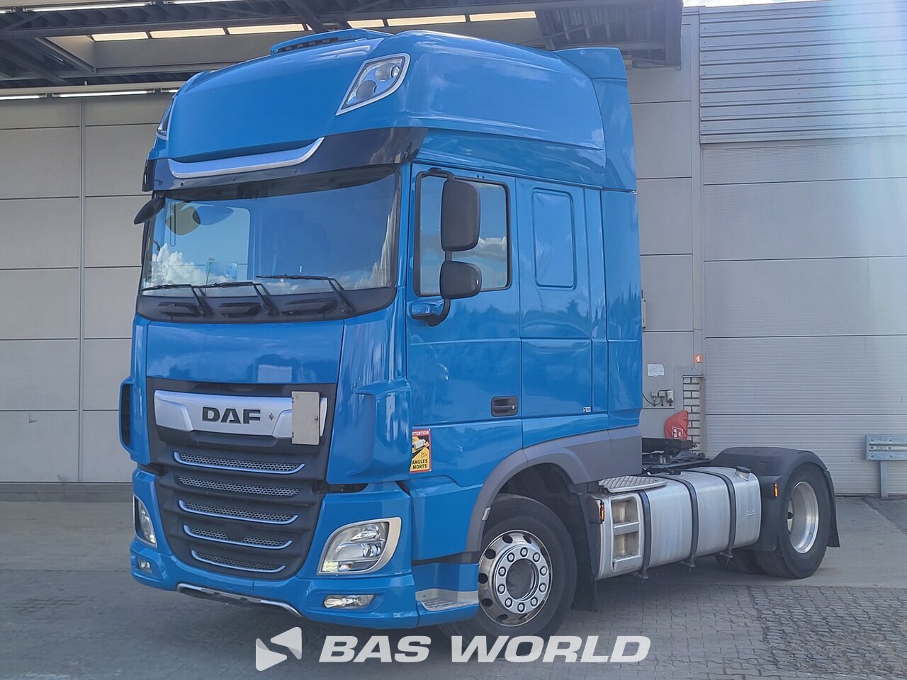 Front left : DAF XF 530 4X2 Trattore stradale