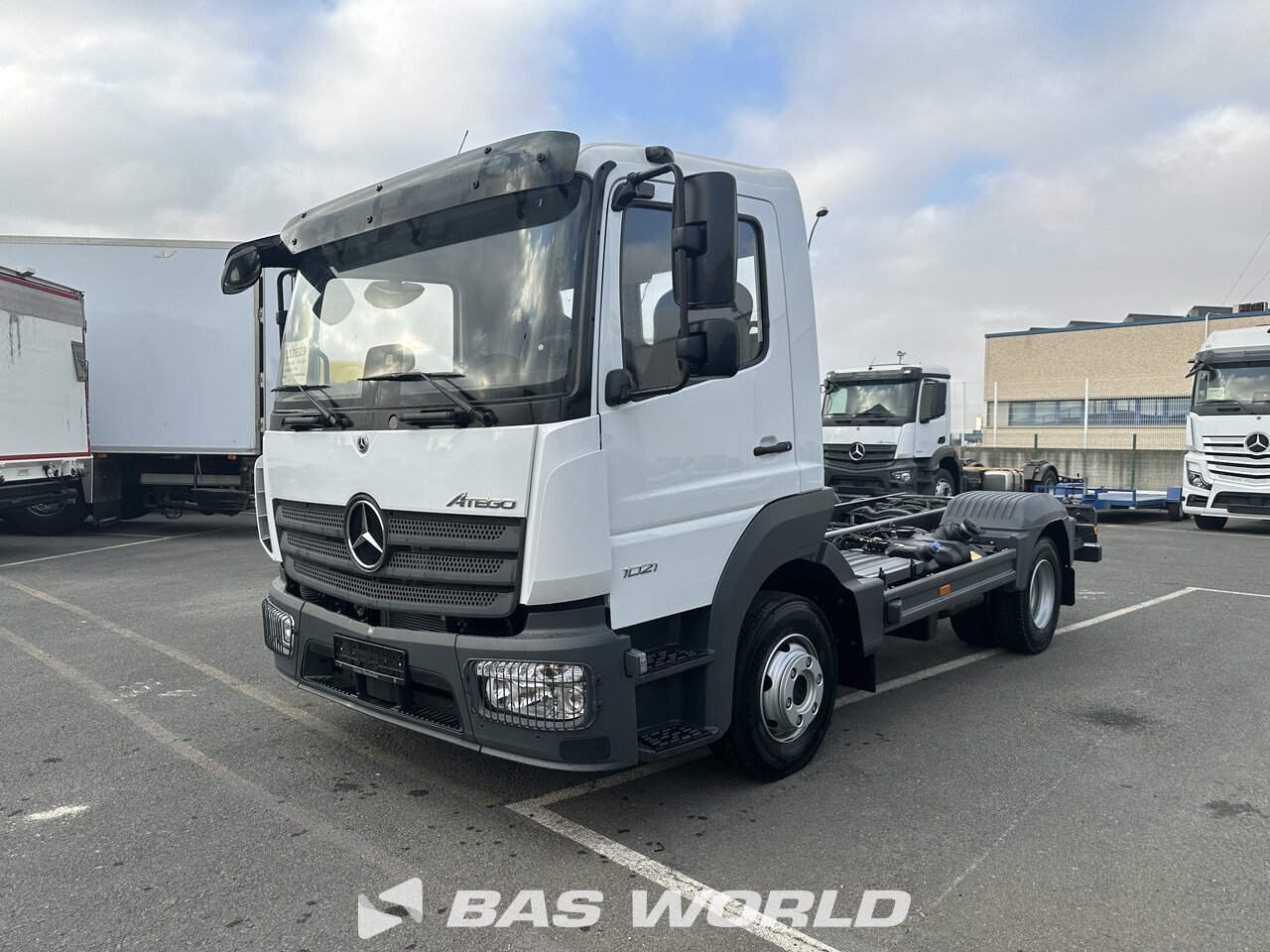 Camion Mercedes Atego 4x2 DHL Marge Models 1/50 Jaune Transporteur