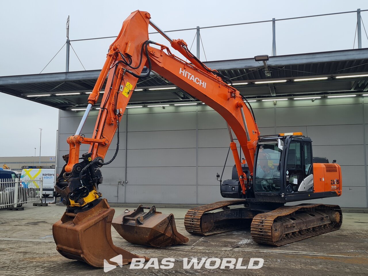 Hitachi ZX210 LC -5 Crawler excavators - BAS World