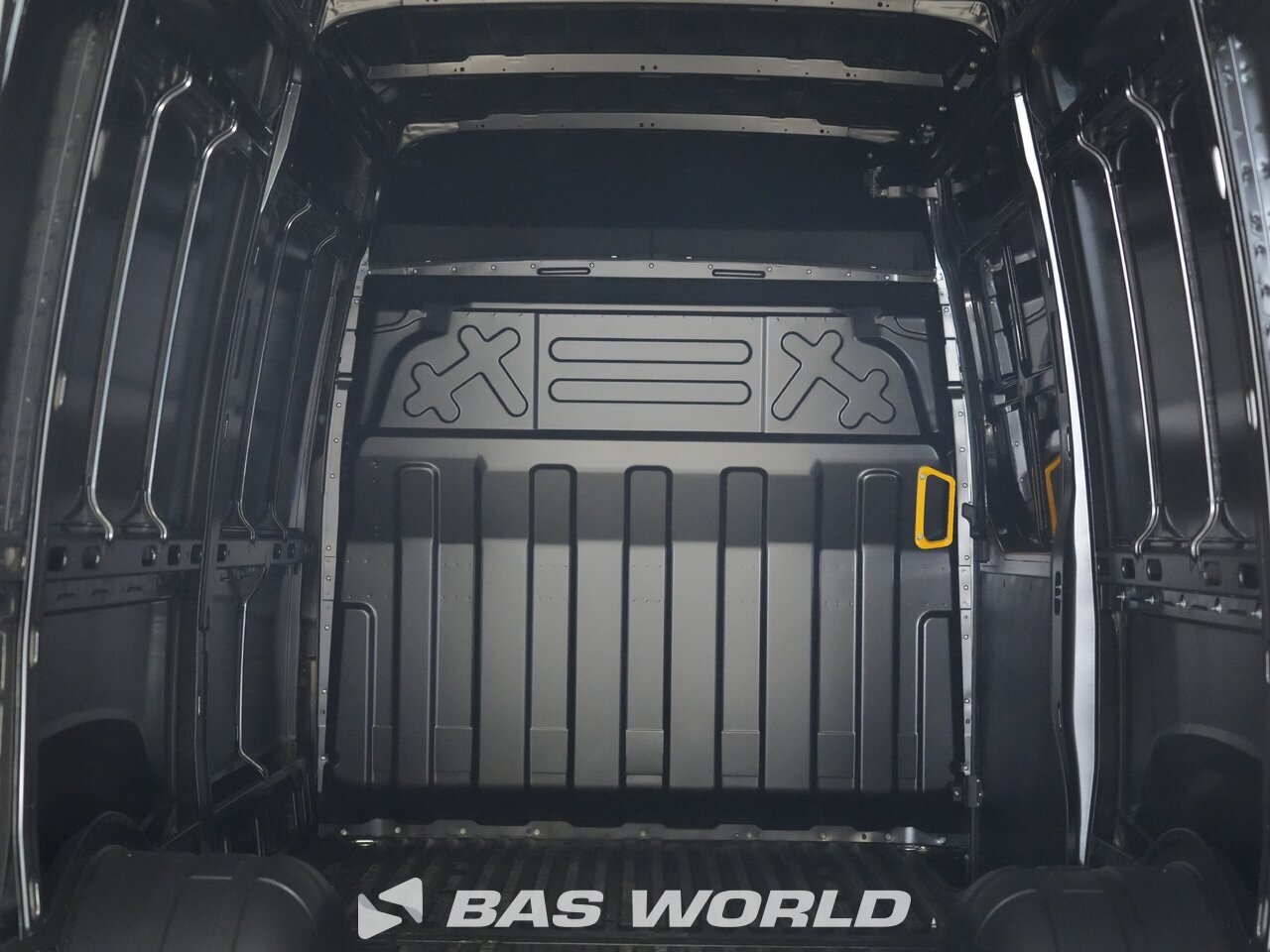 Other : Iveco Daily 35C21 Затворен ван