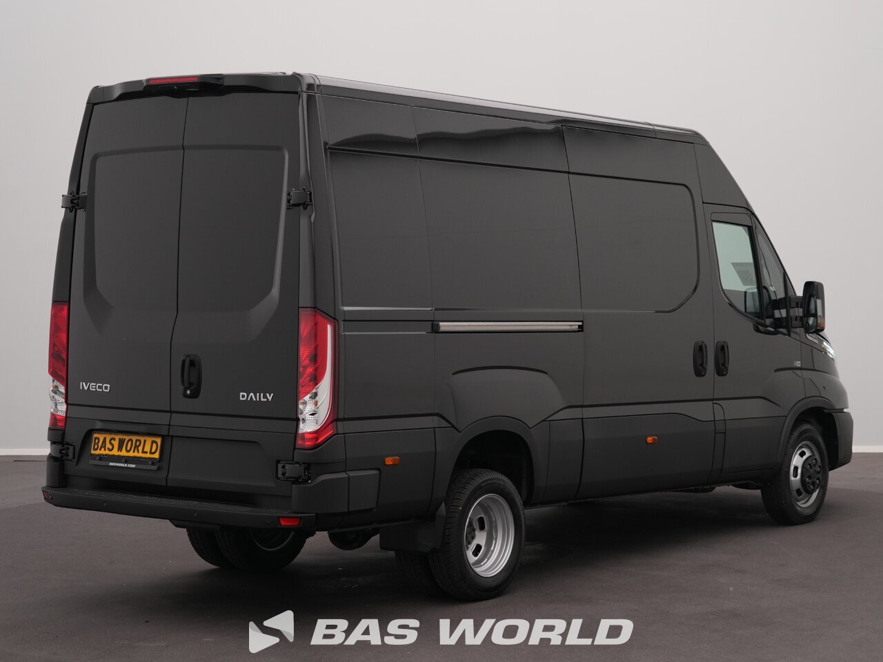 Other : Iveco Daily 35C21 Затворен ван