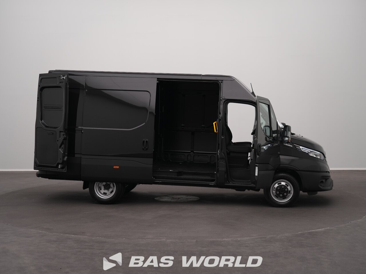 Other : Iveco Daily 35C21 Затворен ван