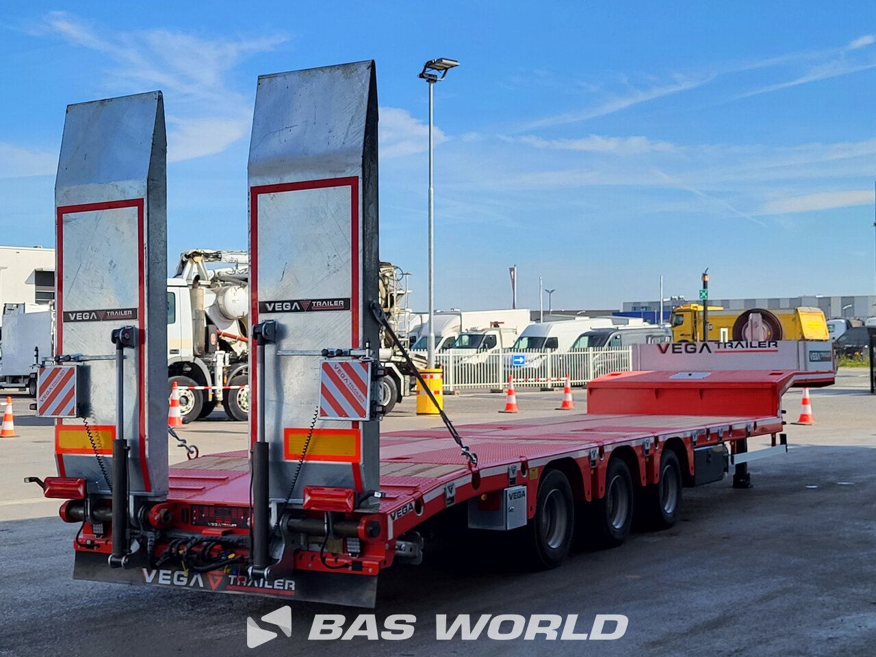 Other : Vega Lowbed Dieplader oplegger