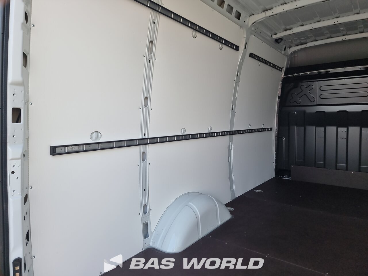 Other : Iveco Daily 35S21 Suljettu pakettiauto