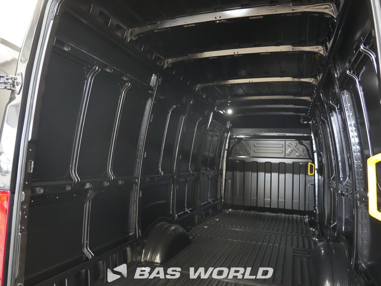 Other : Iveco Daily 35S21 Furgonetka