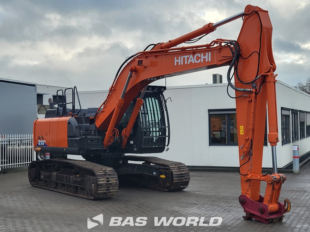Hitachi ZX210 LC -6 Crawler excavators - BAS World