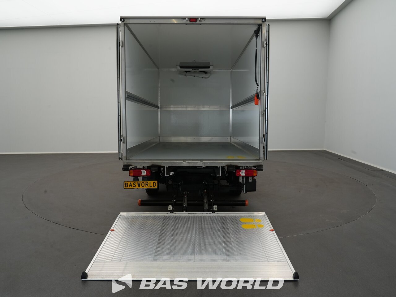 Other : Iveco Daily 35S18 Затворен хладилен ван