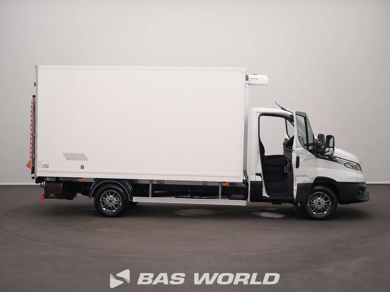 Other : Iveco Daily 35S18 Затворен хладилен ван