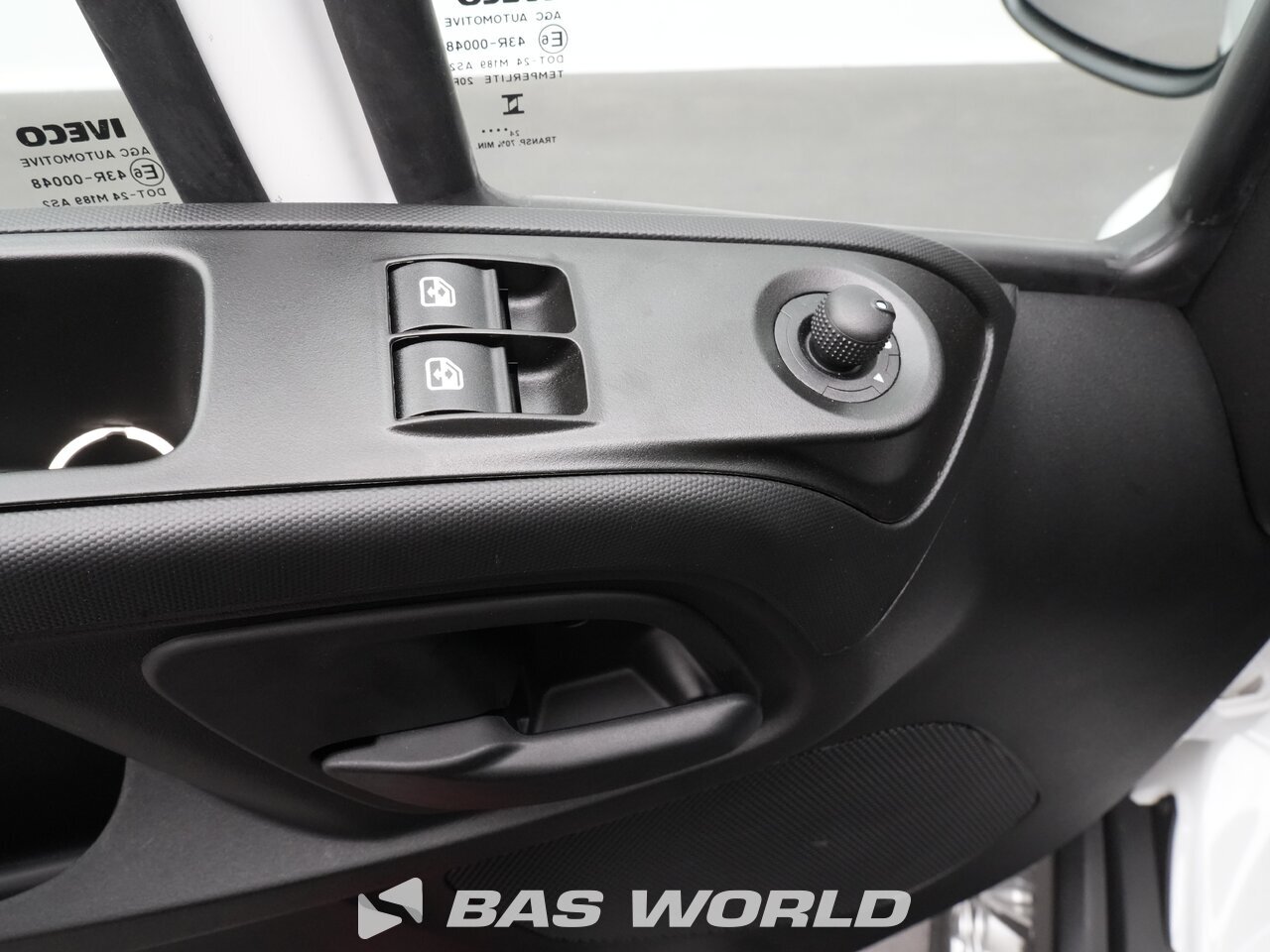 Other : Iveco Daily 35S18 Затворен хладилен ван