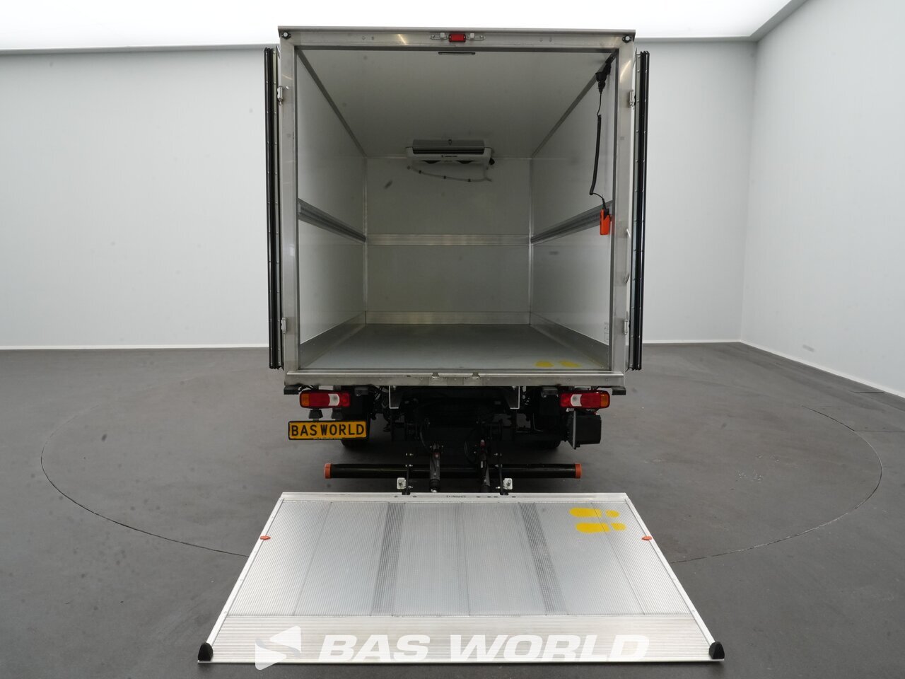Other : Iveco Daily 35S18 frigorific închis