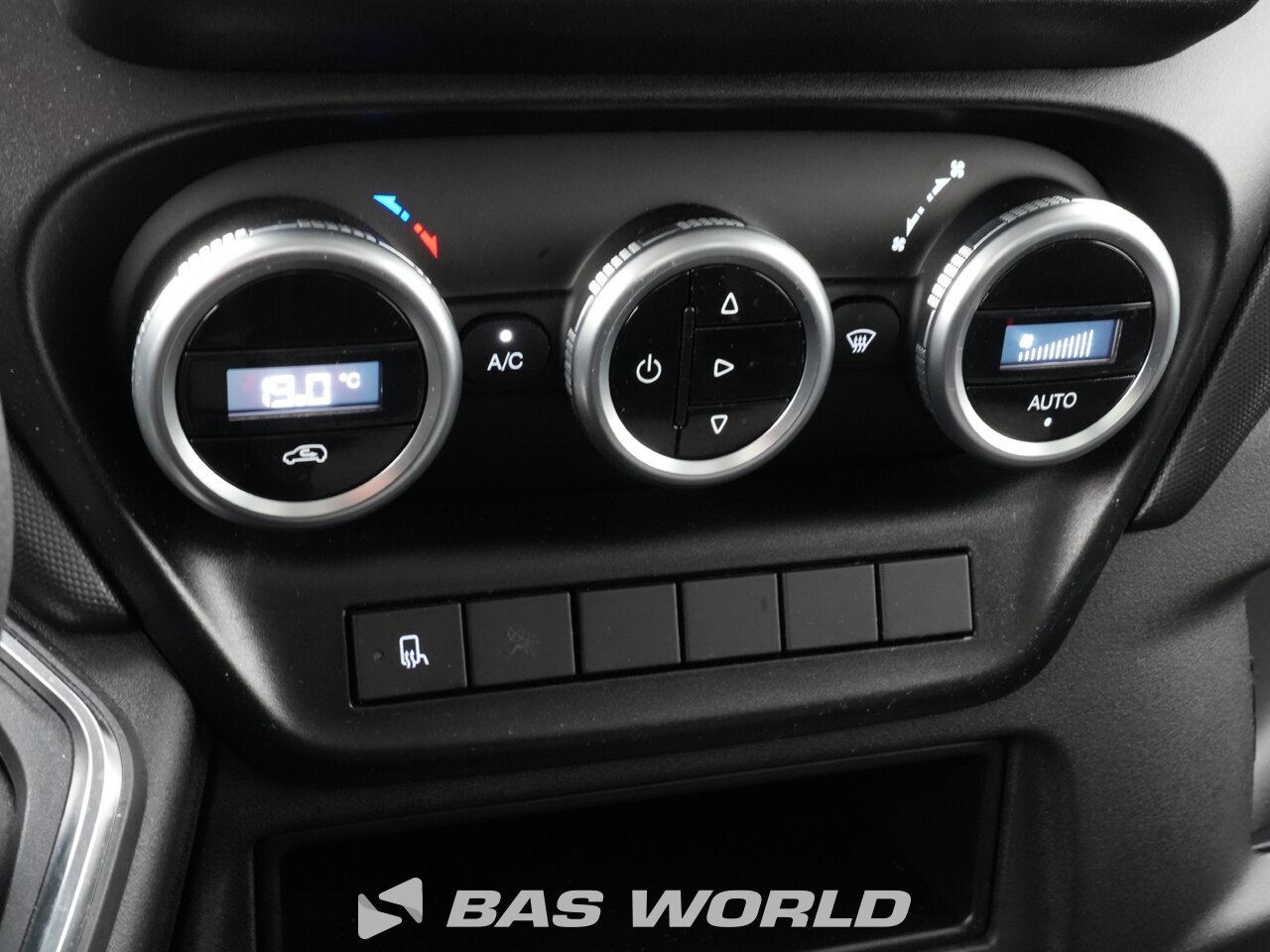 Other : Iveco Daily 35S18 frigorific închis