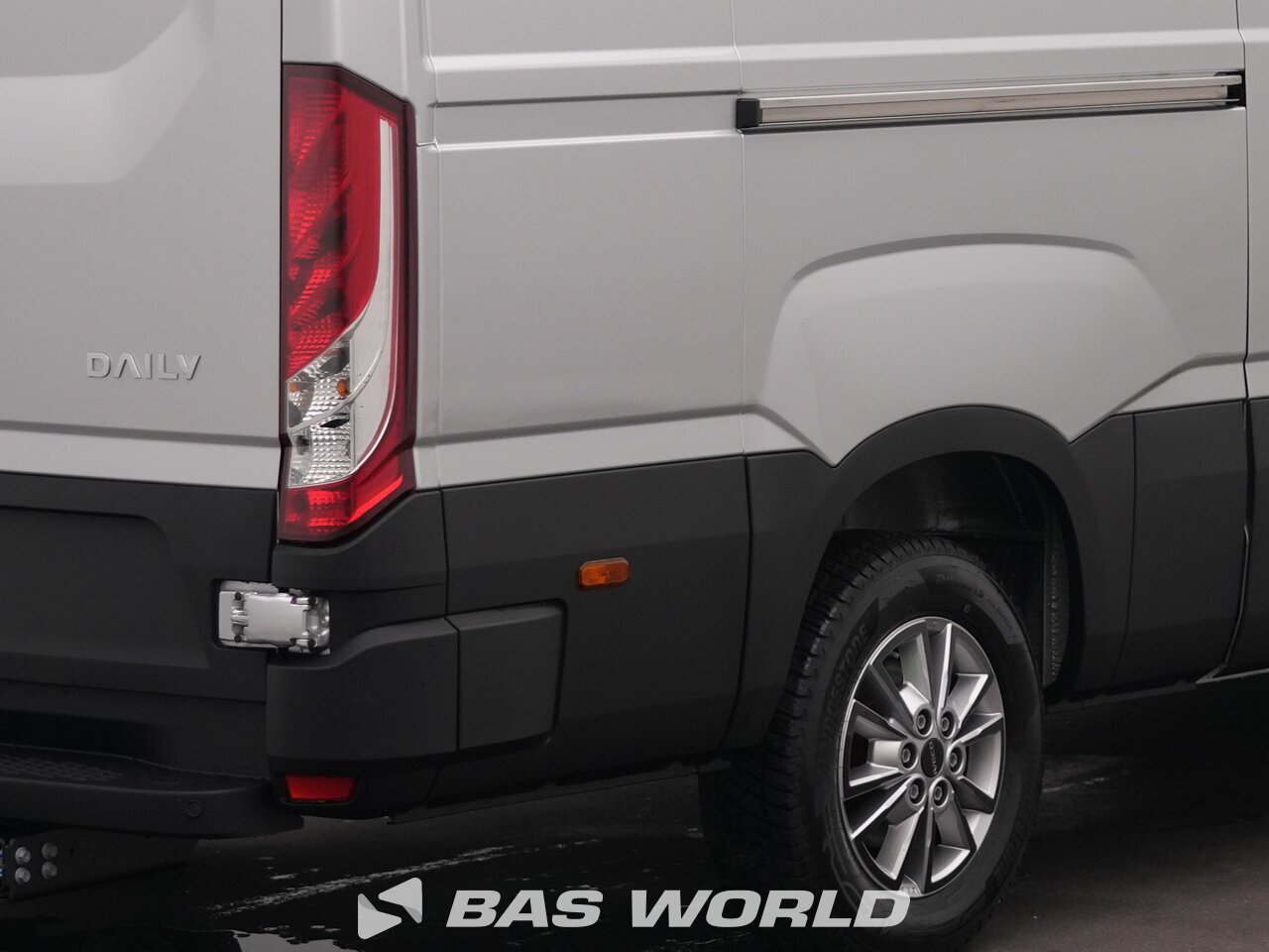 Other : Iveco Daily 35S21 Furgonetka
