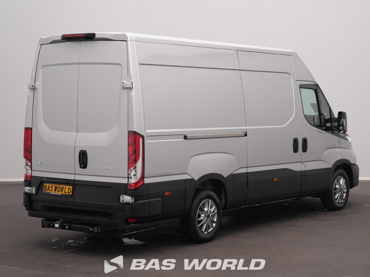 Other : Iveco Daily 35S21 Furgonetka