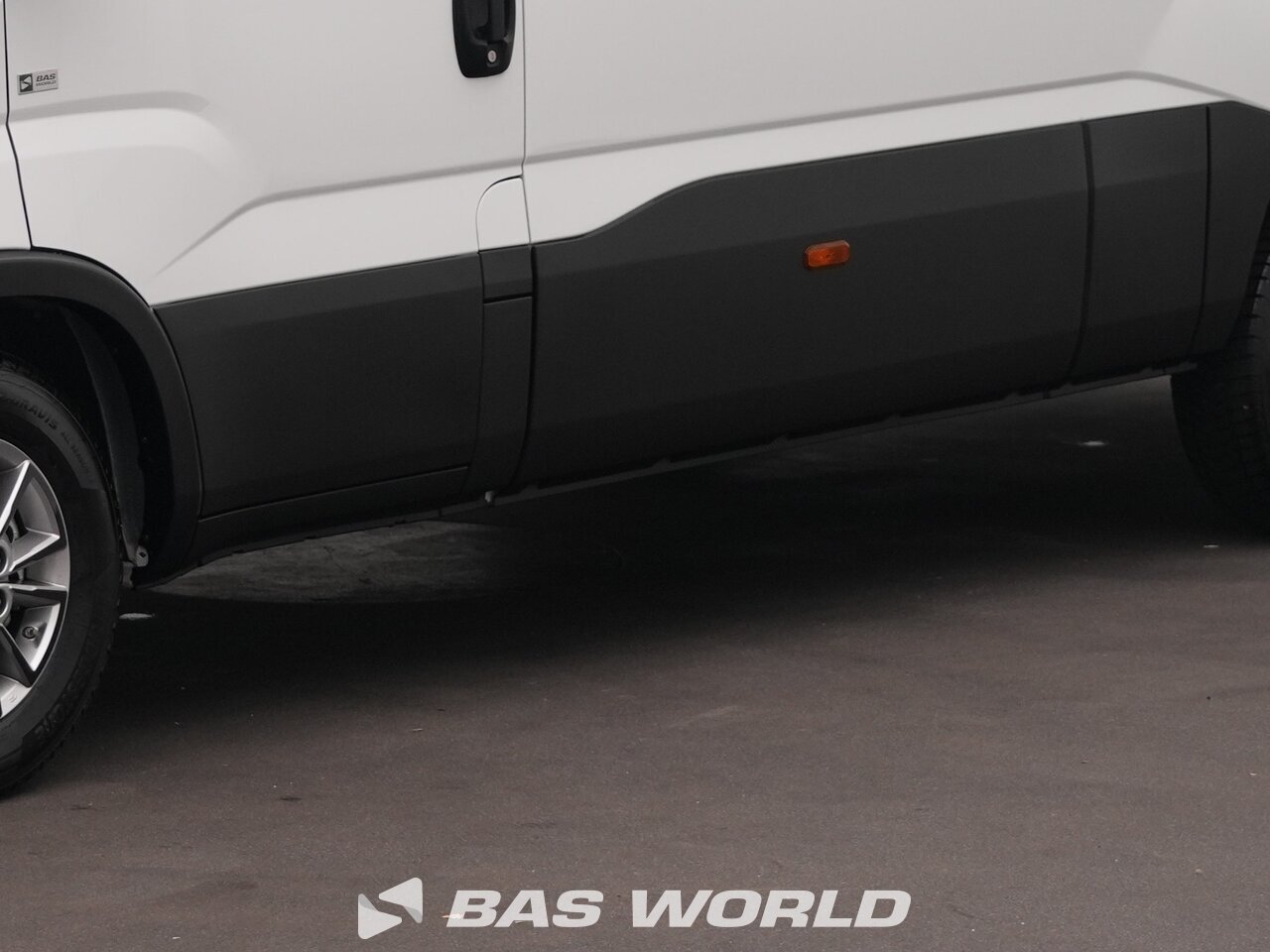 Other : Iveco Daily 35S21 Затворен ван
