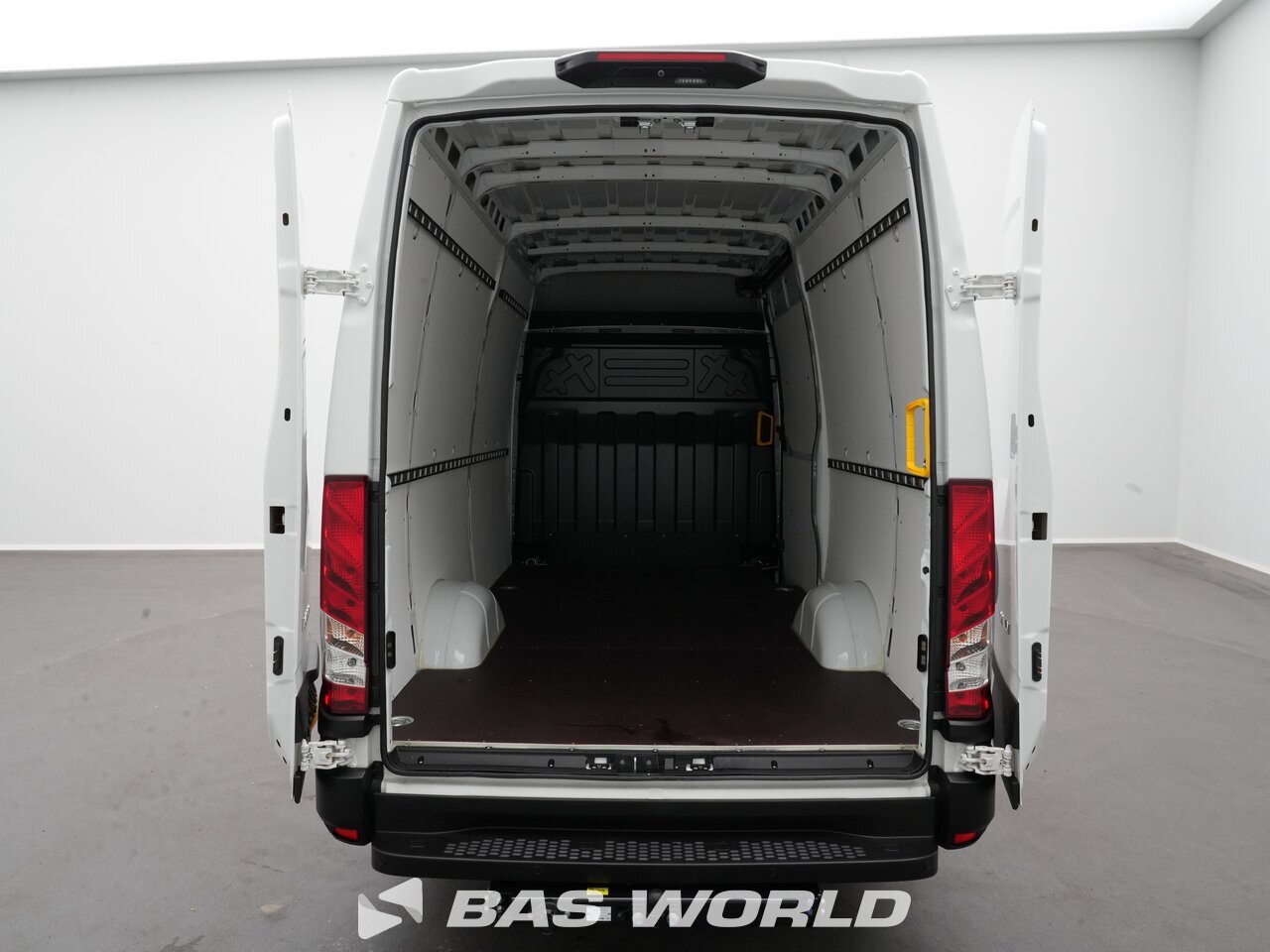 Other : Iveco Daily 35S21 Затворен ван
