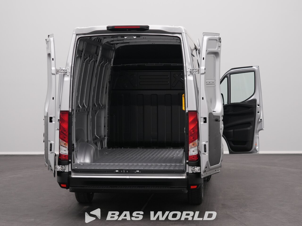 Other : Iveco Daily 35S21 شاحنة خفيفة بصندوق مغلق