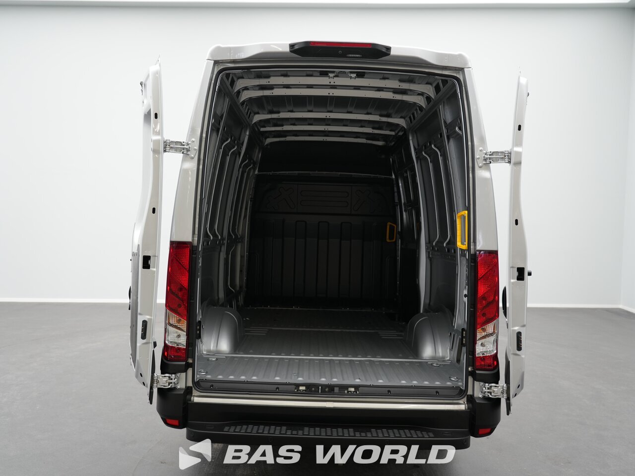 Other : Iveco Daily 35S21 شاحنة خفيفة بصندوق مغلق