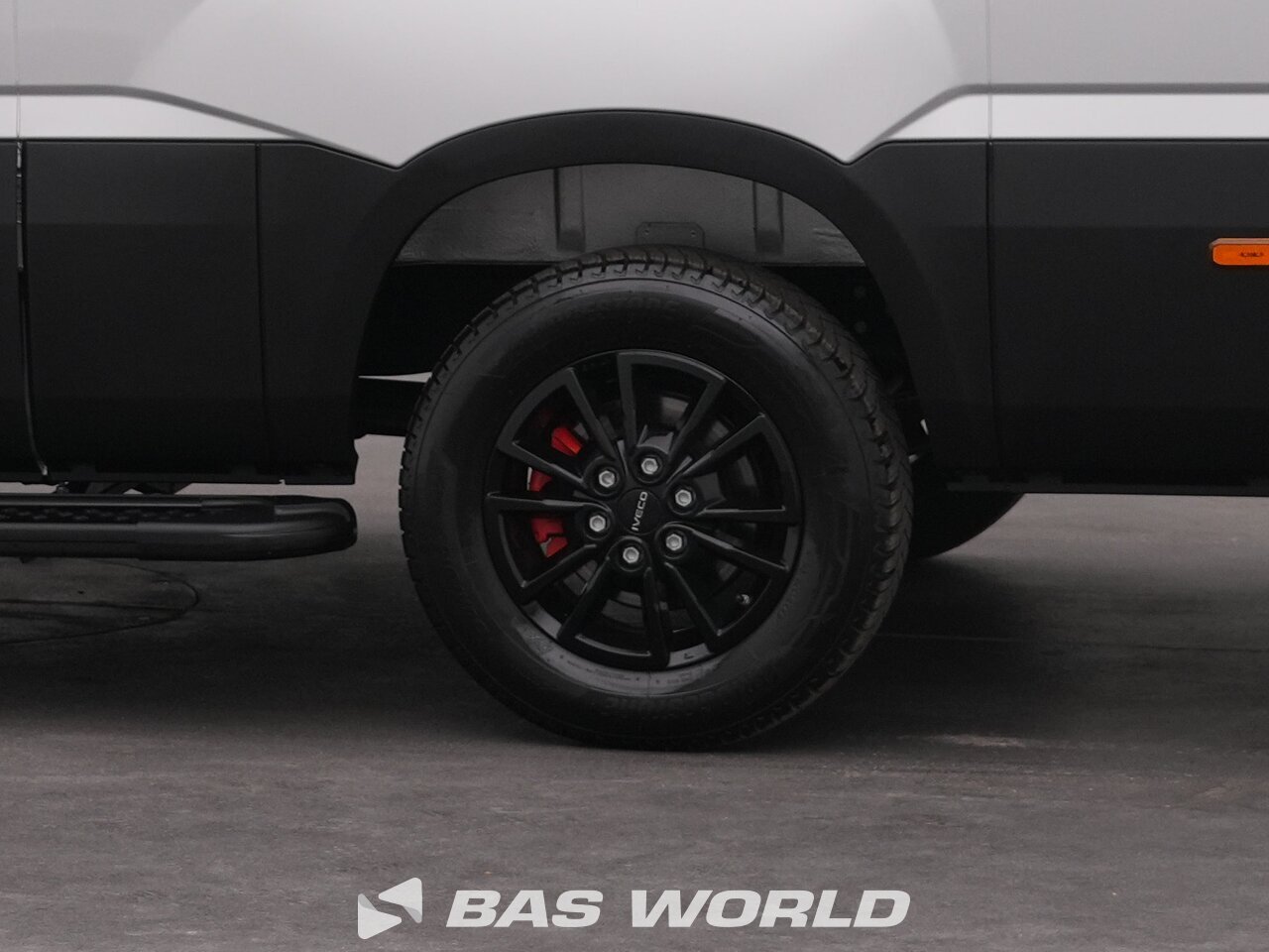 Other : Iveco Daily 35S21 شاحنة خفيفة بصندوق مغلق