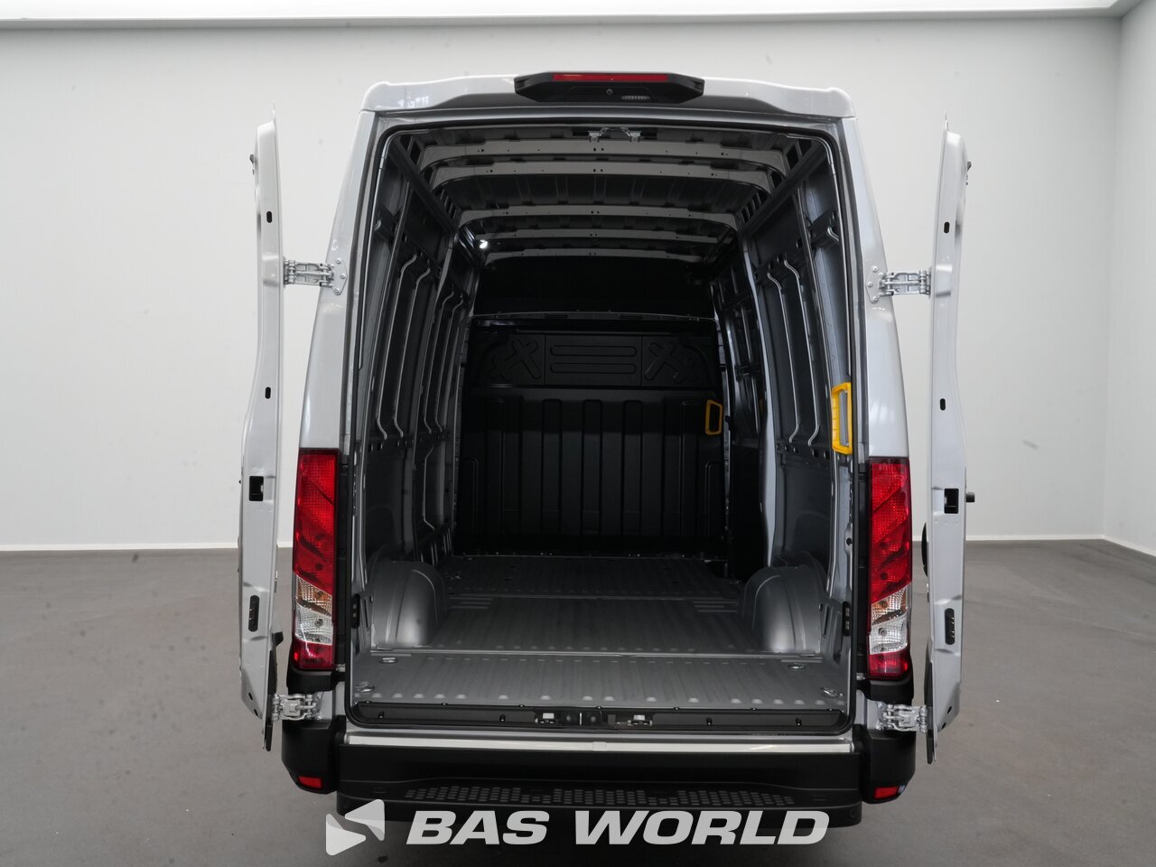 Other : Iveco Daily 35S21 Затворен ван