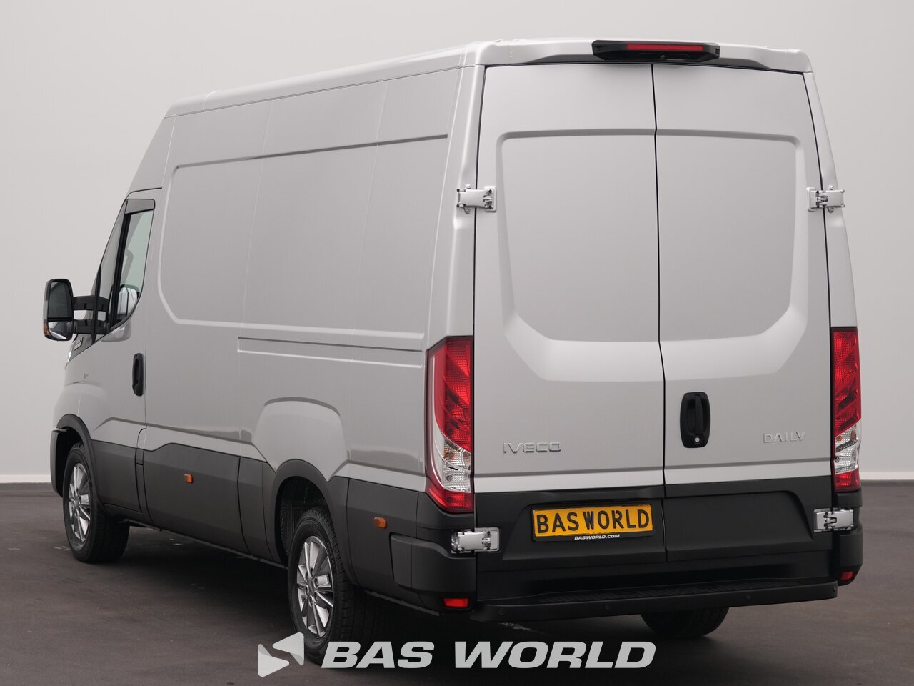 Other : Iveco Daily 35S21 Затворен ван