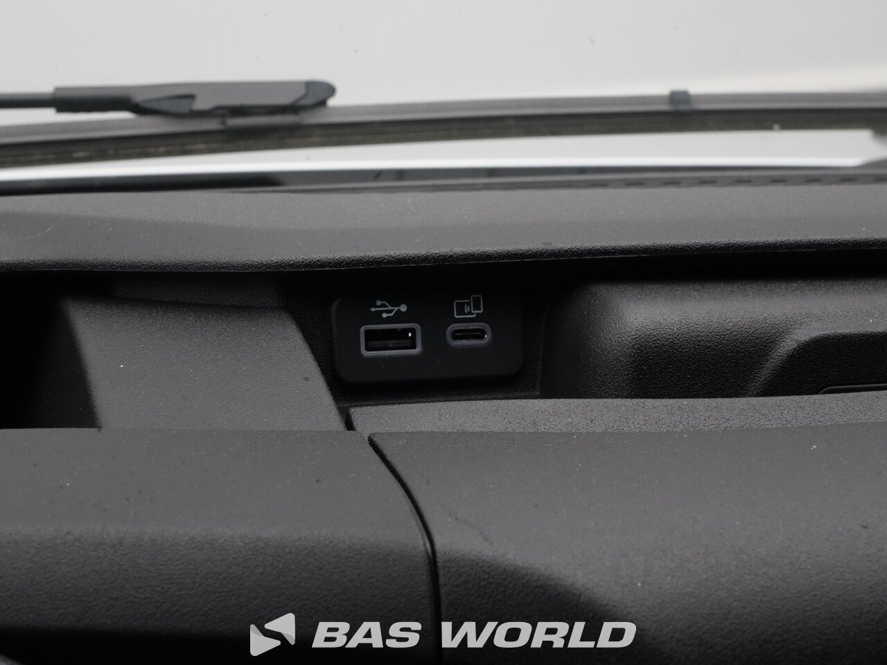 Other : Iveco Daily 35S21 Затворен ван