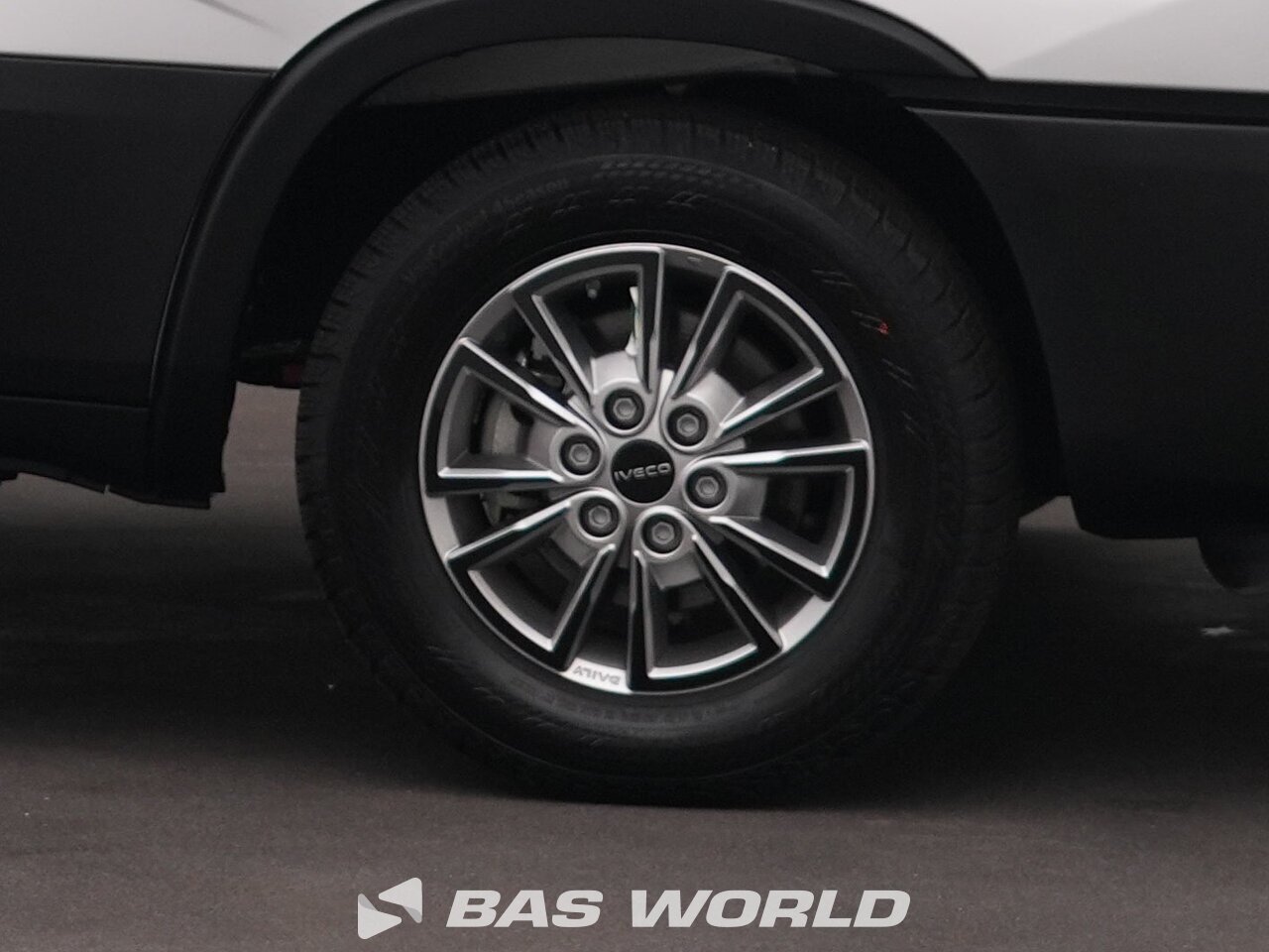 Other : Iveco Daily 35S21 Затворен ван