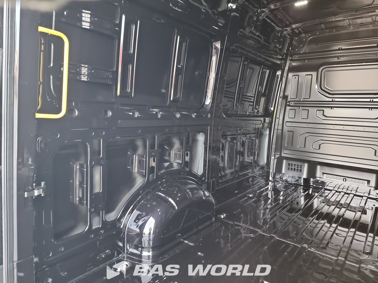 Other : MAN TGE 3.180 Fourgons utilitaires