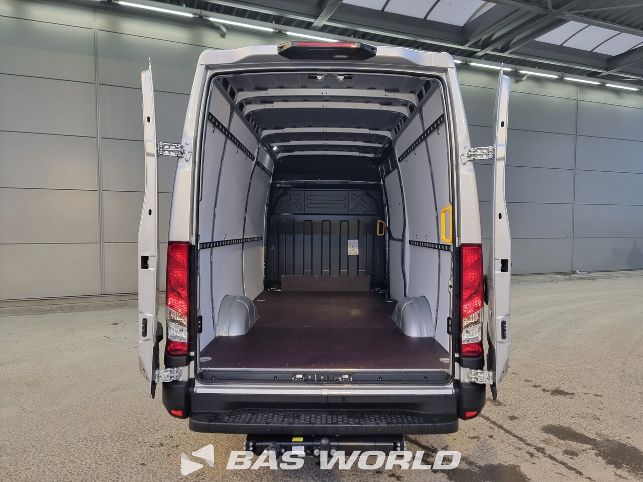 Other : Iveco Daily 35S21 Fourgons utilitaires