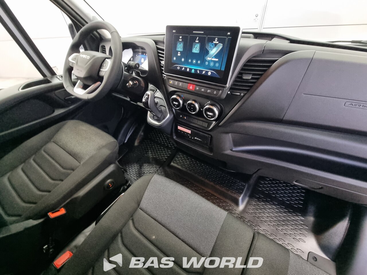 Other : Iveco Daily 35S21 Fourgons utilitaires
