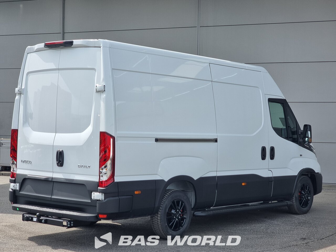 Other : Iveco Daily 35S21 Fourgons utilitaires