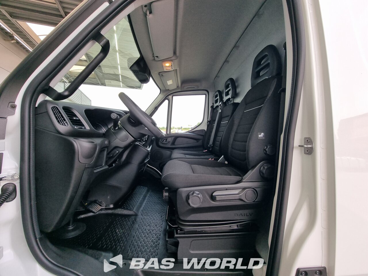 Other : Iveco Daily 35S21 Fourgons utilitaires