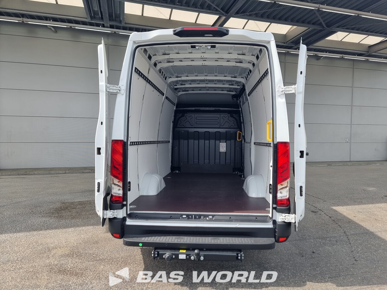 Other : Iveco Daily 35S21 Fourgons utilitaires
