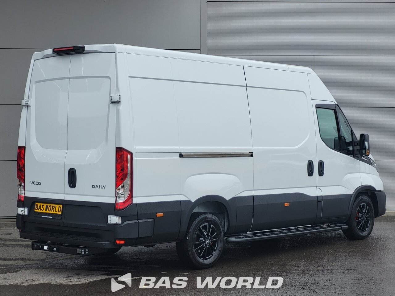 Other : Iveco Daily 35S21 Fourgons utilitaires