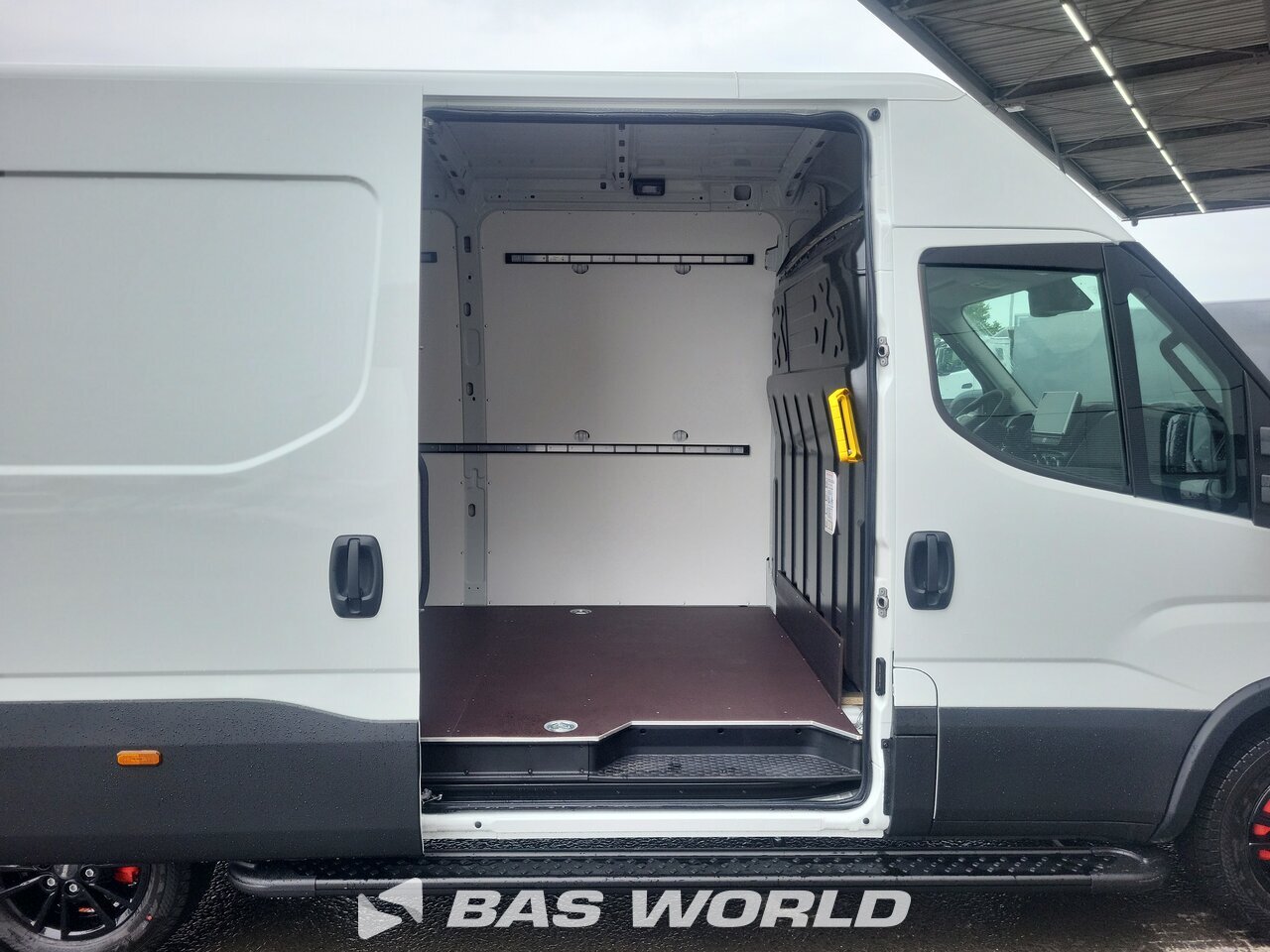 Other : Iveco Daily 35S21 Fourgons utilitaires