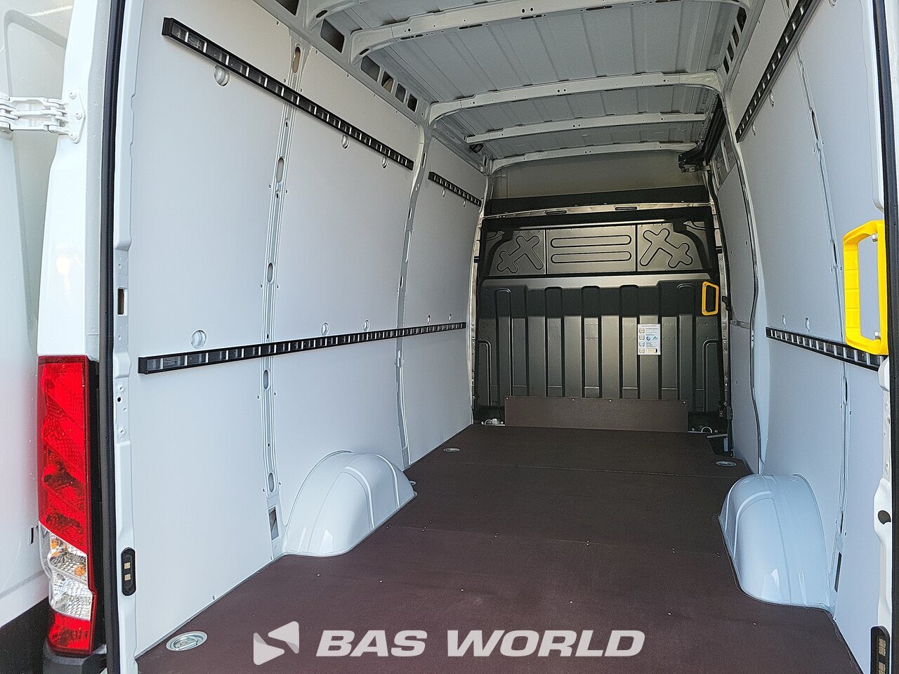 Other : Iveco Daily 35S21 Fourgons utilitaires